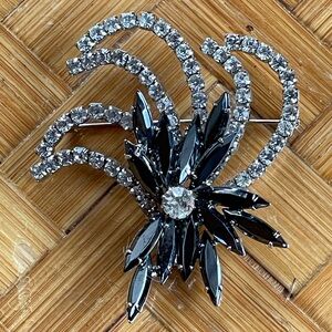 Vintage sparkly brooch mid-century modern black& white